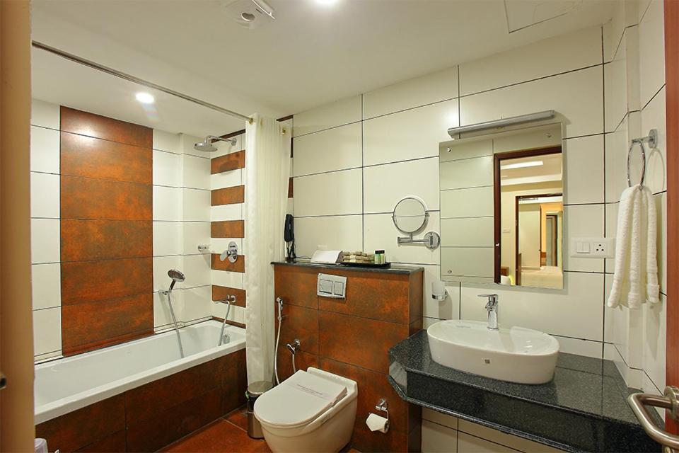 Hotel Lumbini Supreme Thrissur Exterior foto