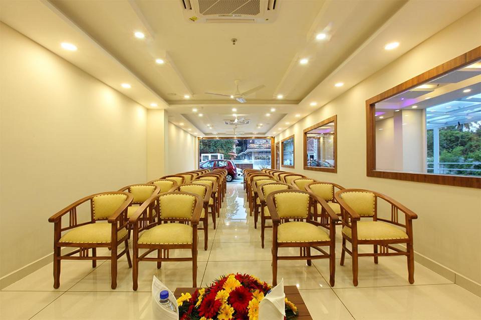 Hotel Lumbini Supreme Thrissur Exterior foto