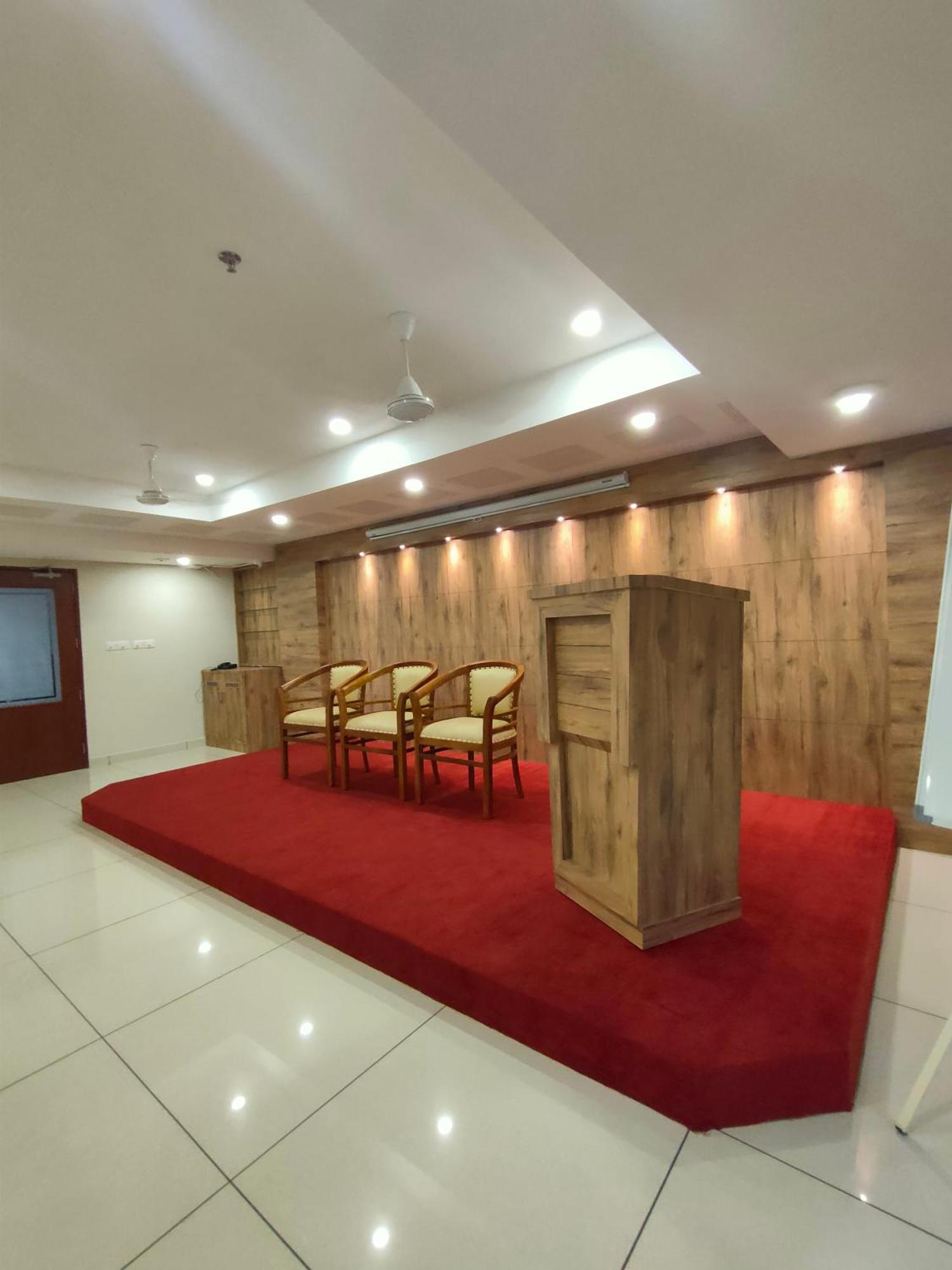 Hotel Lumbini Supreme Thrissur Exterior foto