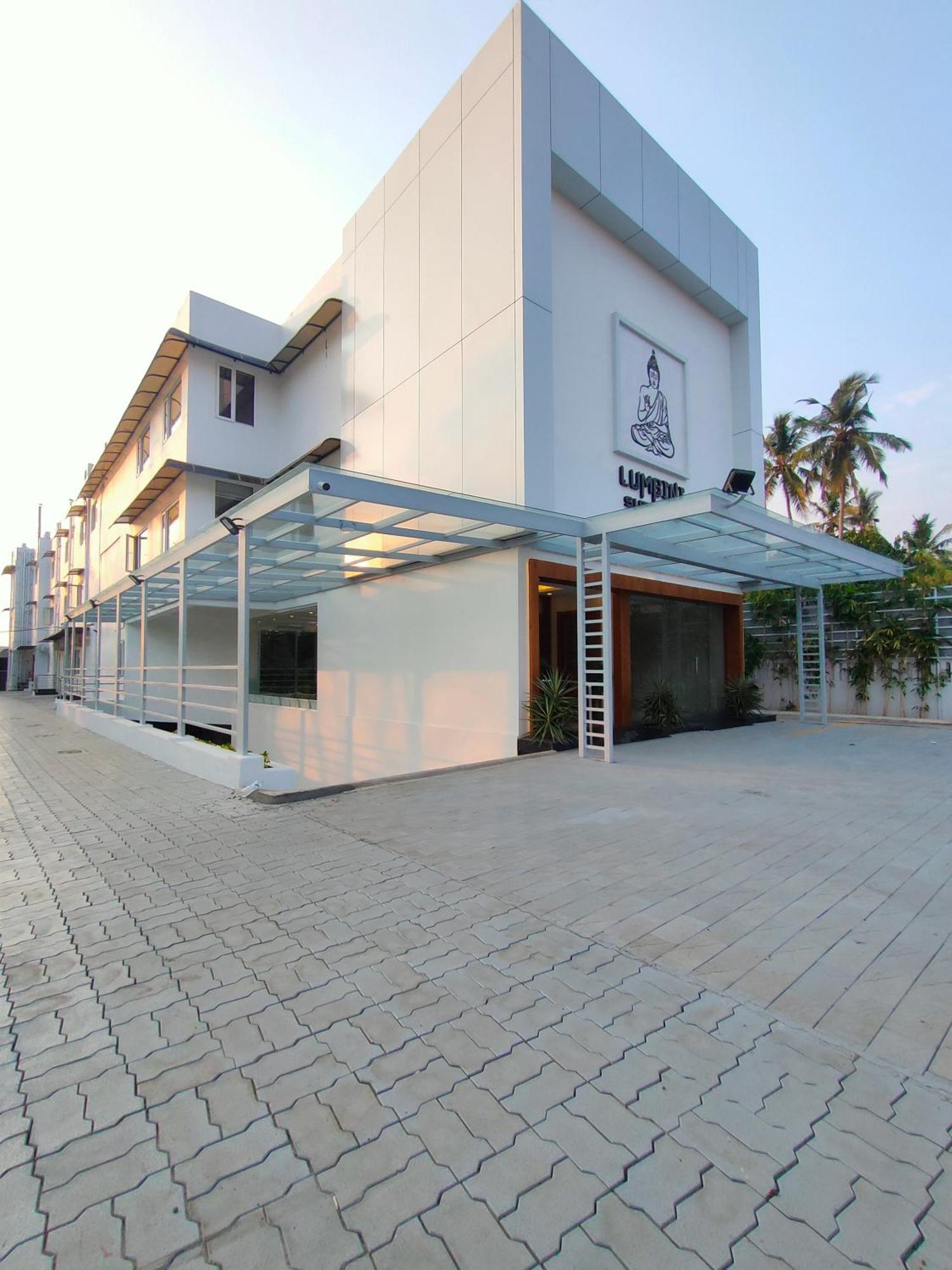 Hotel Lumbini Supreme Thrissur Exterior foto